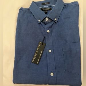Banana republic men’s button up long sleeve shirt